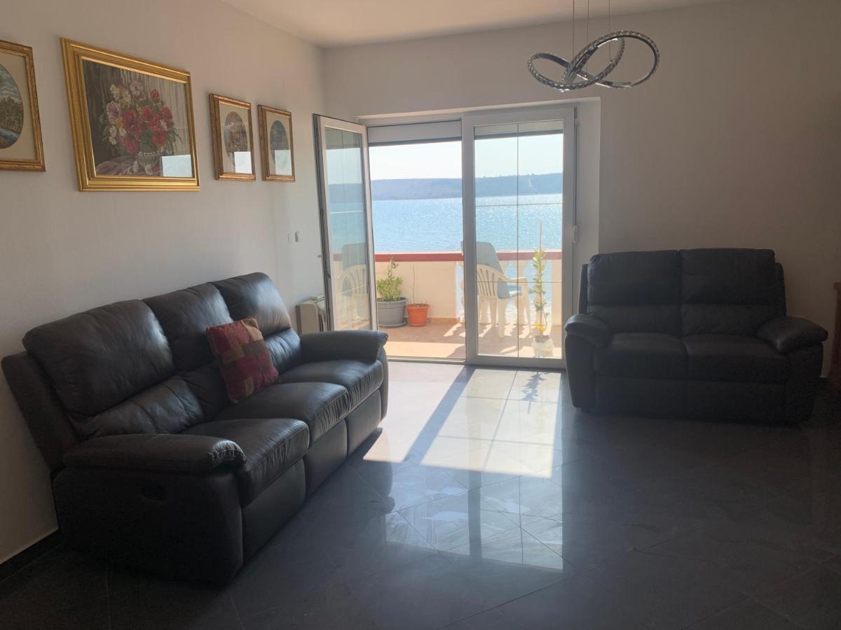 Apartment For 4-6 Persons Second Floor Ljubač Екстериор снимка
